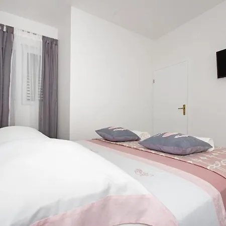 Apartmani Nikola Makarska Exterior photo