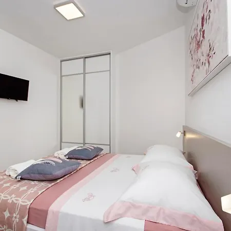 Apartmani Nikola Makarska Exterior photo