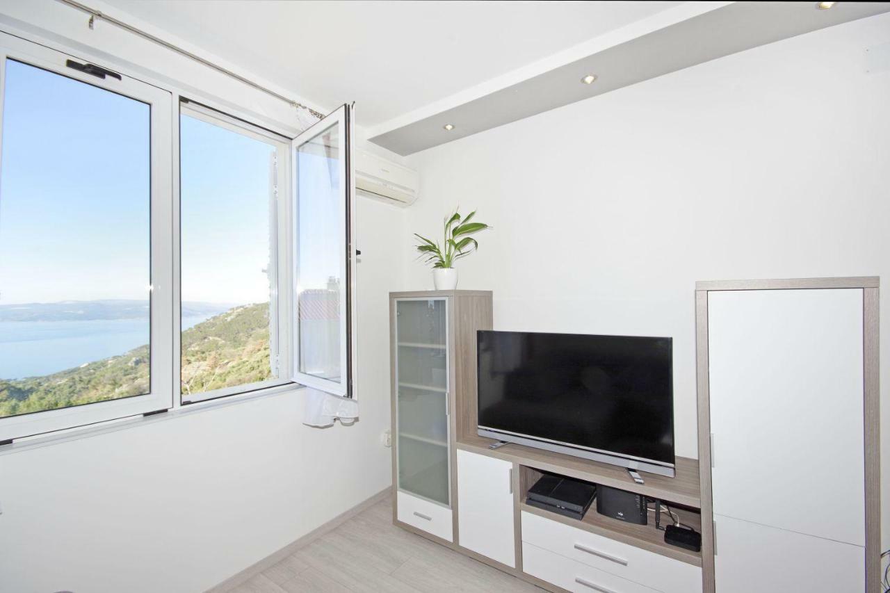 Apartment Nikola *