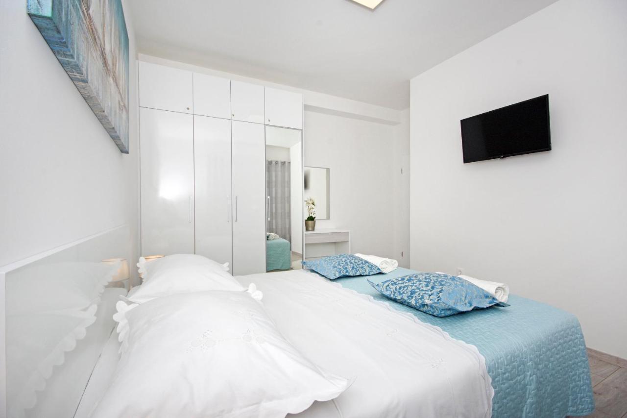 Apartment Nikola *